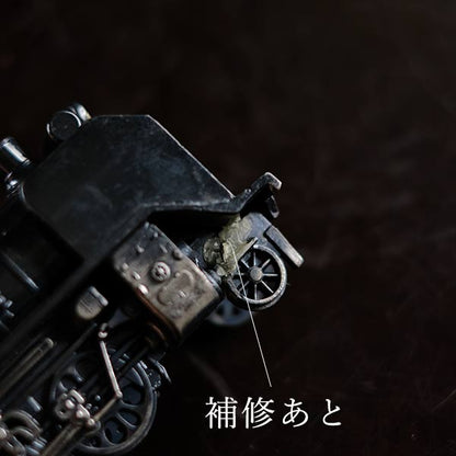 蒸気機関車の模型