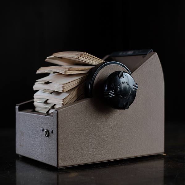 ROLODEX 回転式カードホルダー