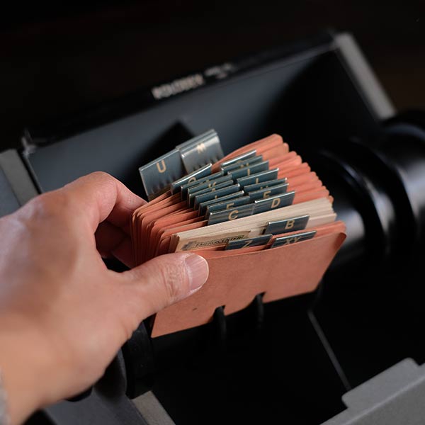 ROLODEX 回転式カードホルダー