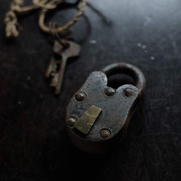 Rusty padlock