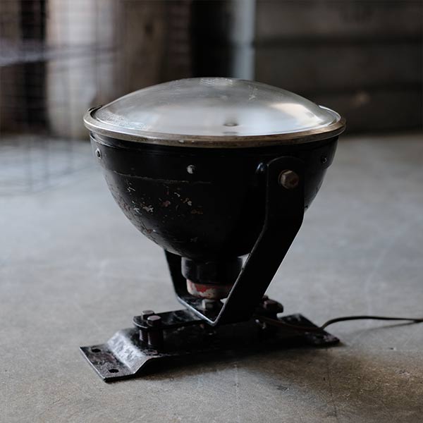 S&amp;M Lamp Co. Spotlight