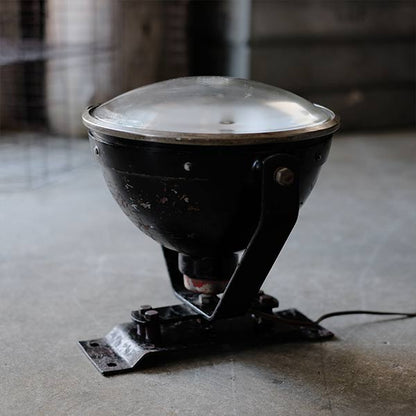S&amp;M Lamp Co. Spotlight