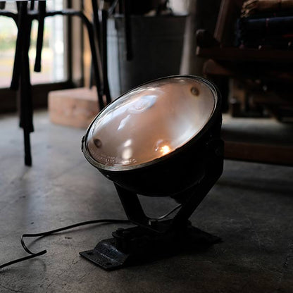 S&amp;M Lamp Co. Spotlight
