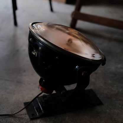 S&amp;M Lamp Co. Spotlight