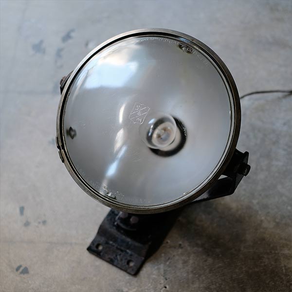 S&amp;M Lamp Co. Spotlight