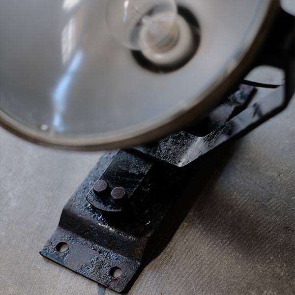 S&amp;M Lamp Co. Spotlight