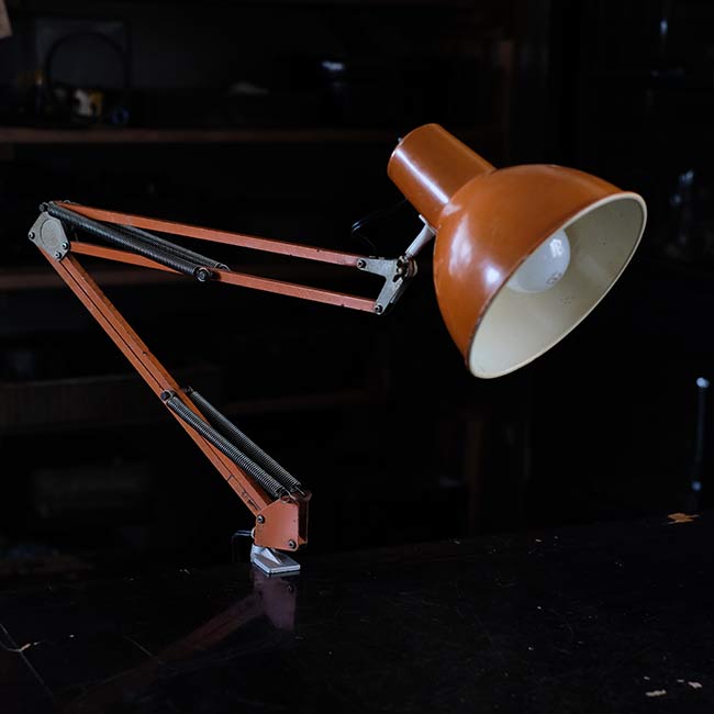 Sanwa Giken Z Light (desk light)