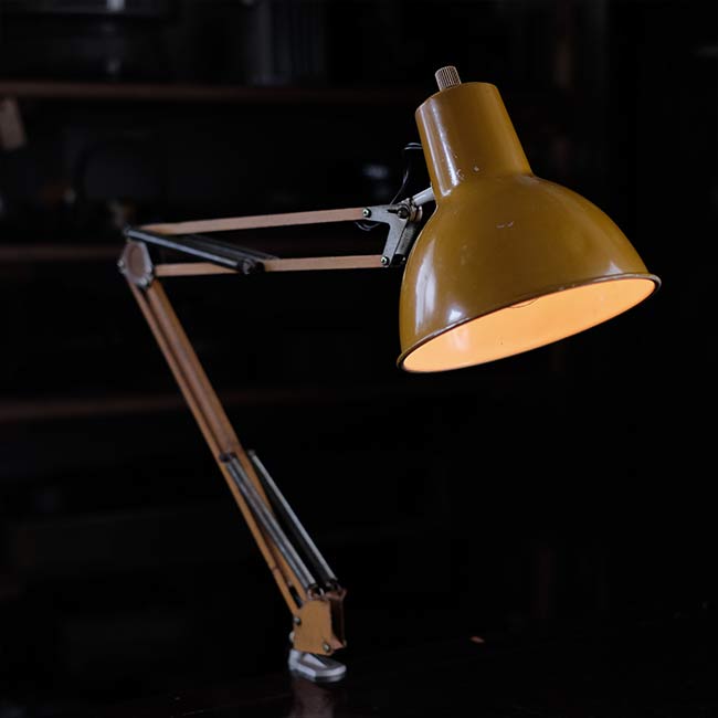 Sanwa Giken Z Light (desk light)