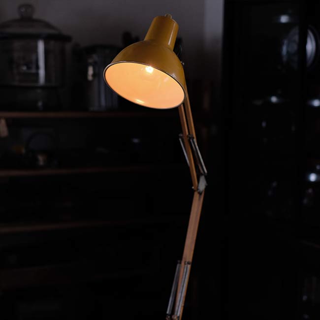 Sanwa Giken Z Light (desk light)