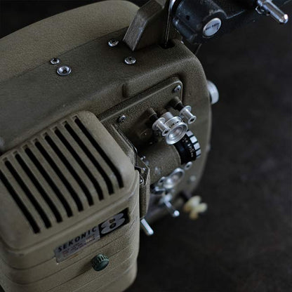 SEKONIC 8 C30 プロジェクター