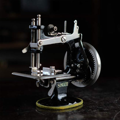 Singer Model 20 Toy Sewing Machine