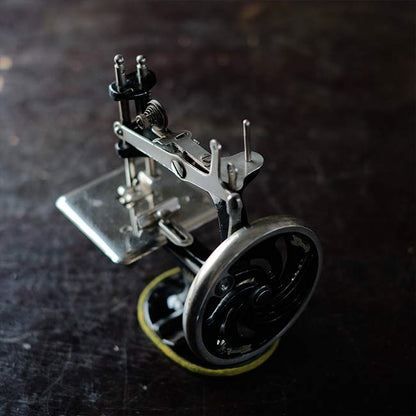 Singer Model 20 Toy Sewing Machine