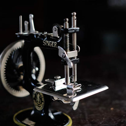Singer Model 20 Toy Sewing Machine
