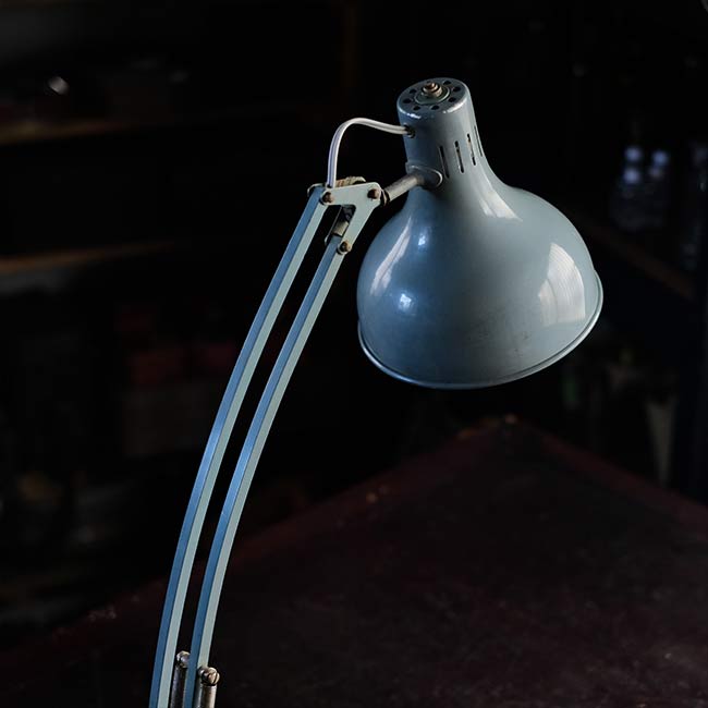Single Arm Desk Lamp