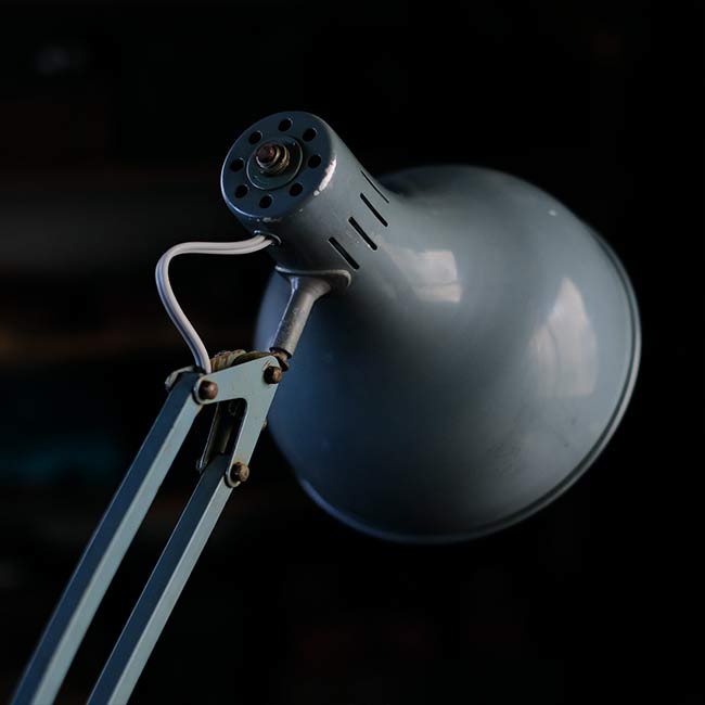 Single Arm Desk Lamp