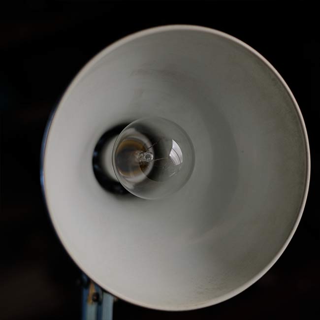 Single Arm Desk Lamp