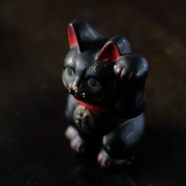 Black Maneki-neko