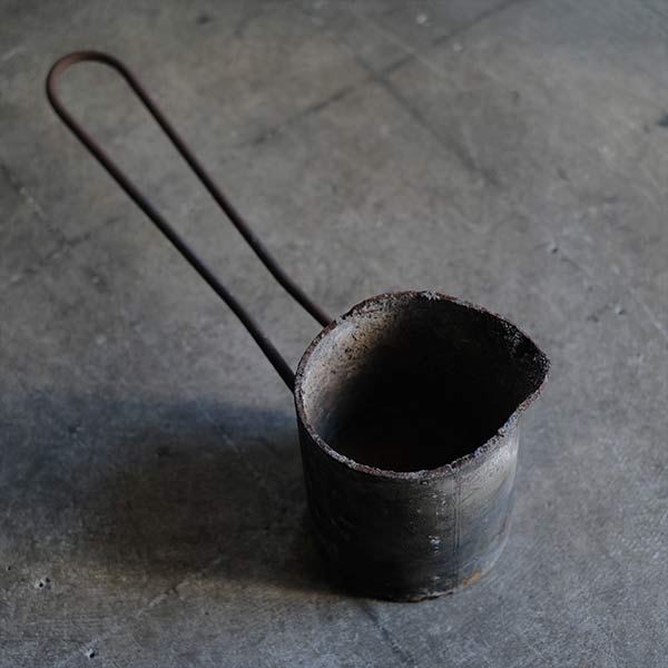 Pouring hot water for casting