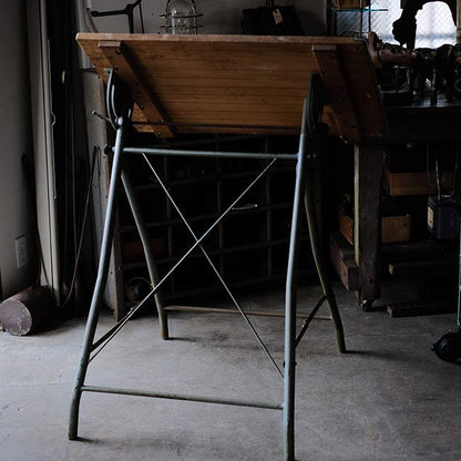 STANLEY Drafting Desk