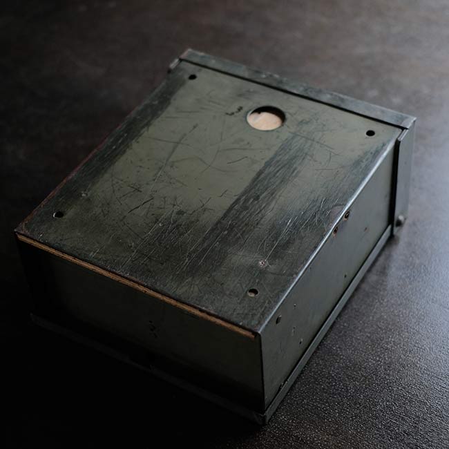 スチール製貴重品収納ボックス