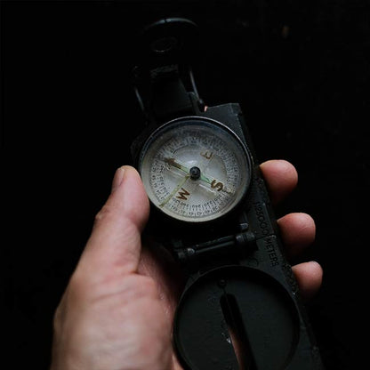 Lensatic compass (military compass)