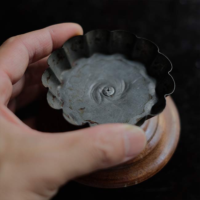 Candy-shaped candle holder