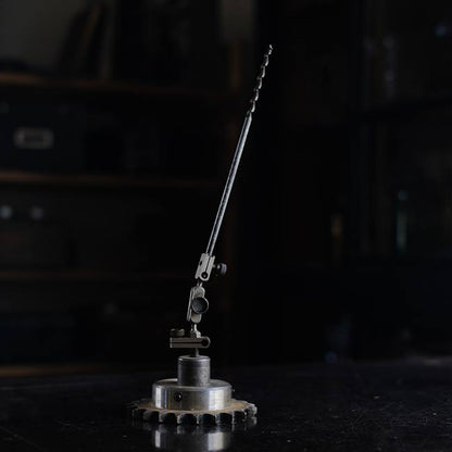 工具のパーツのオブジェ