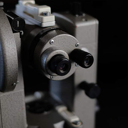 TOPCON Theodolite