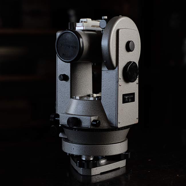TOPCON Theodolite