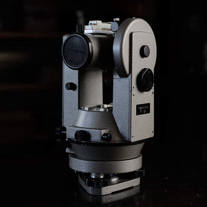 TOPCON Theodolite