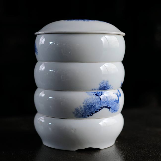松に鶴 四段重