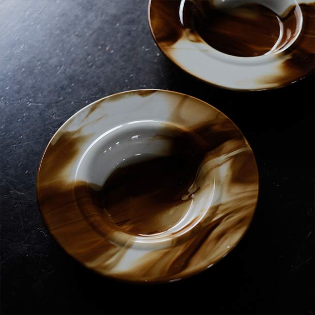 陶器の灰皿