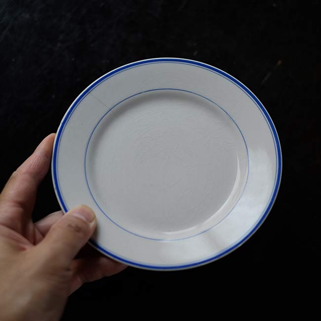 東洋陶器 IRONSTONE ブルーラインの皿 φ16cm