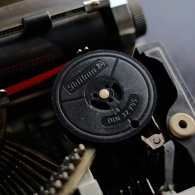 TRIUMPH Tippa S タイプライター インクリボン交換済み