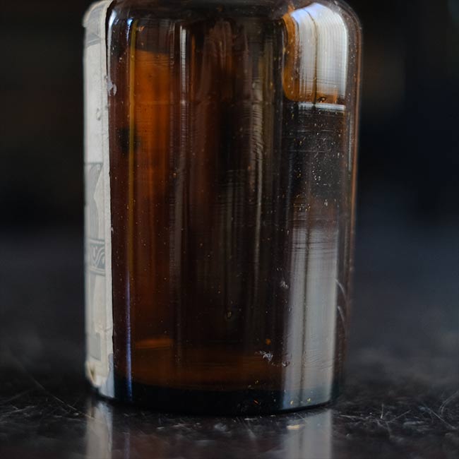 月島薬品薬瓶