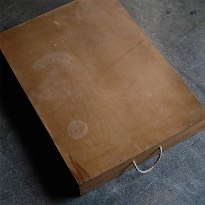 Folding coffee table