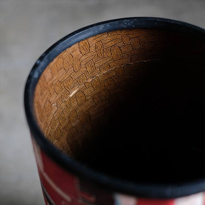 Geometric wastebasket