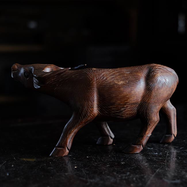 buffalo figure