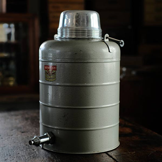 Stanley Thermal Jug スタンレー・サーマルジャグ（3.9リットル）