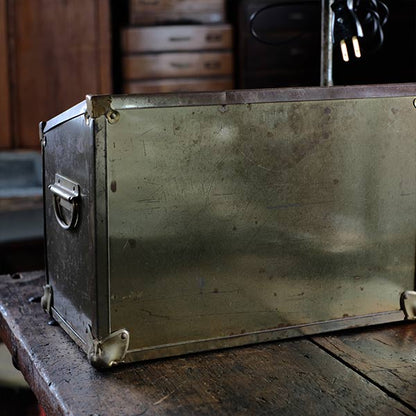 American-made magazine rack