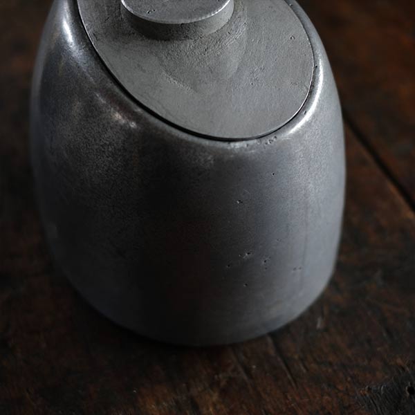 Aluminum hat mold (1)