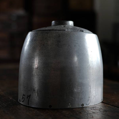 Aluminum hat mold (2)