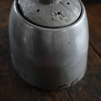 Aluminum hat mold (2)