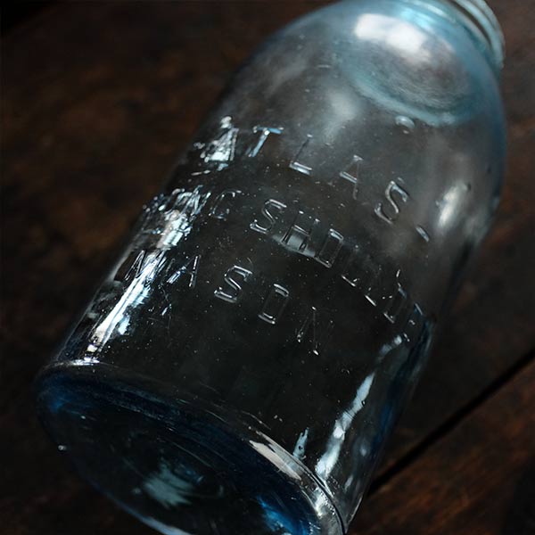 Atlas Strong Shoulder Mason Jar 64oz 1919-1920s