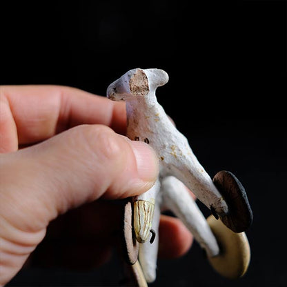 動物のフィギュア 残欠