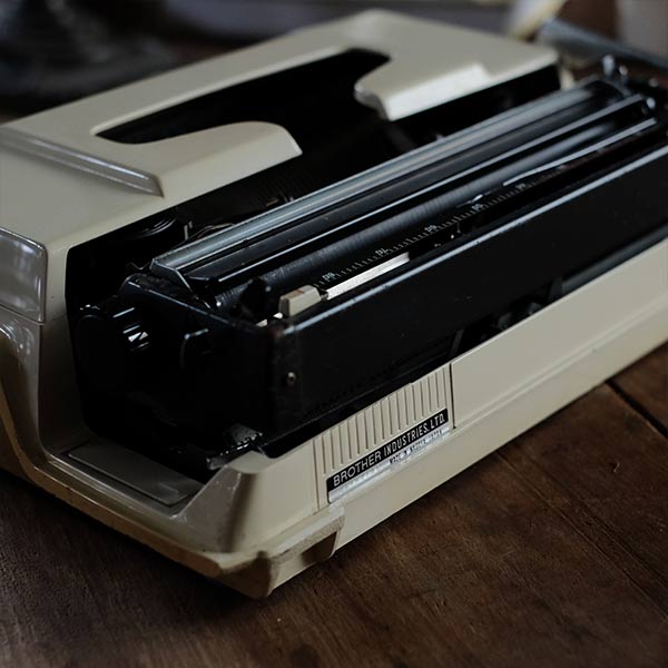 BROTHER Valiant typewriter ink ribbon replaced