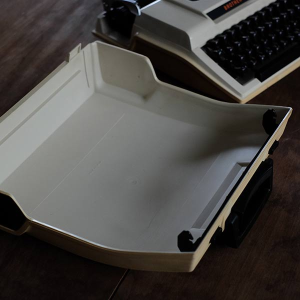 BROTHER Valiant typewriter ink ribbon replaced
