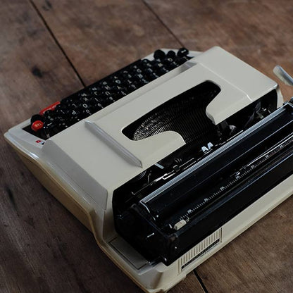 BROTHER Valiant typewriter ink ribbon replaced