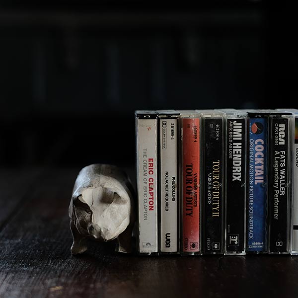 鋳物のブタ