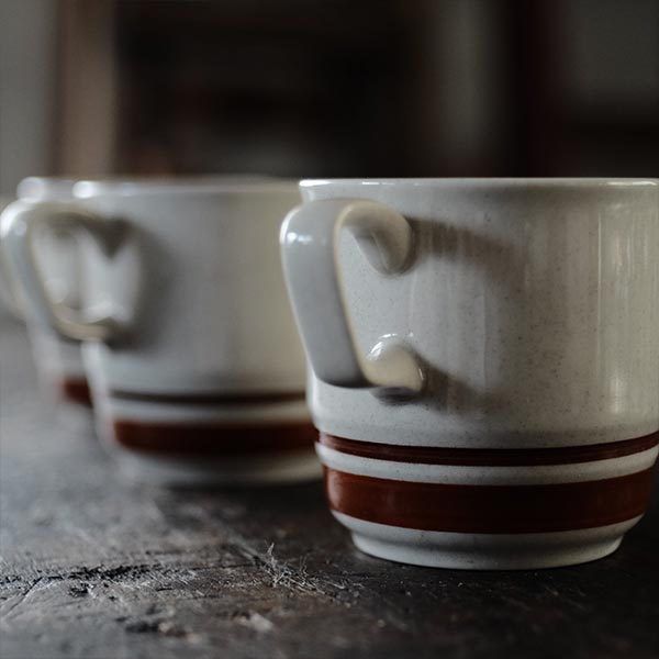 Chateau Stoneware マグカップ